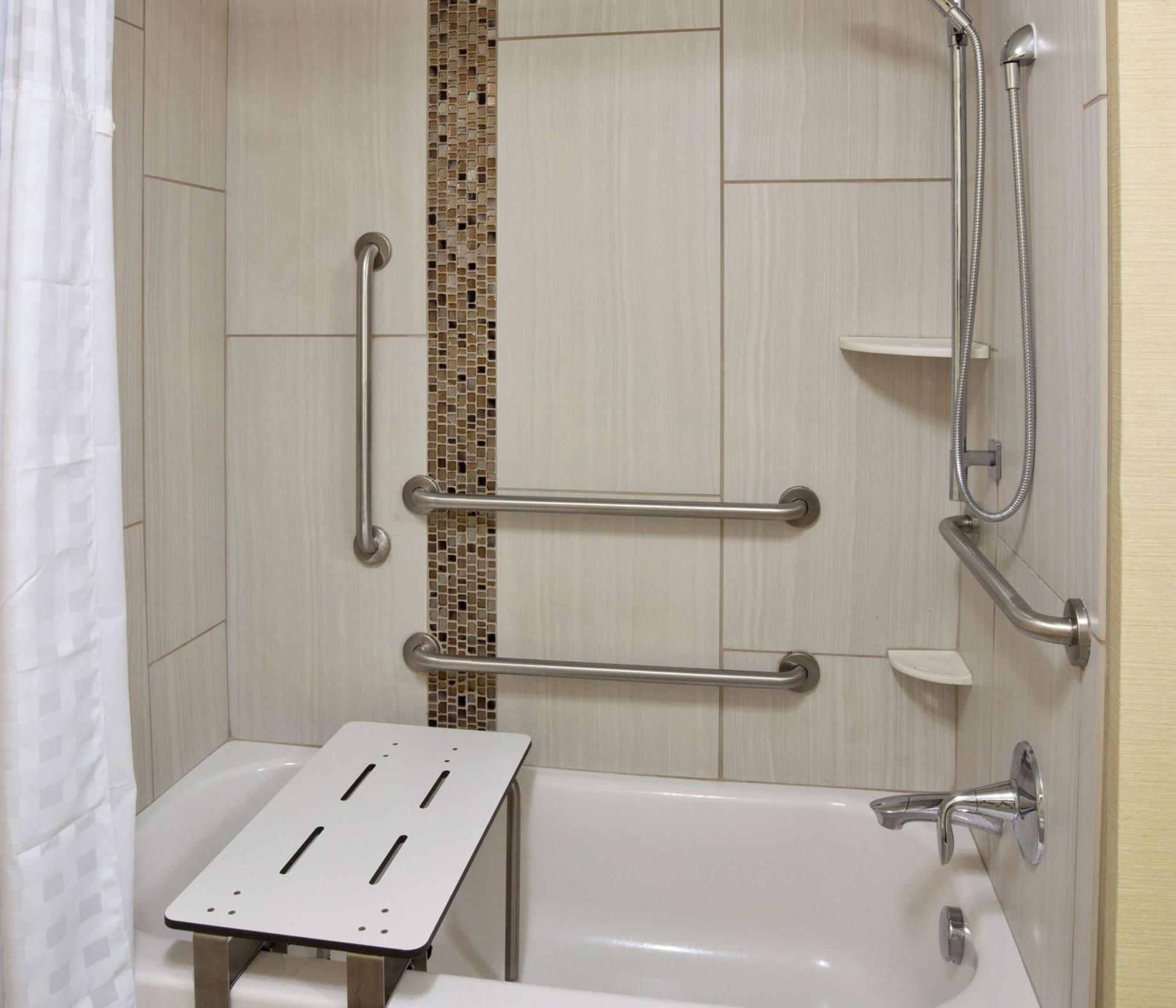 Homewood Suites Davenport Bettendorf Bagian luar foto