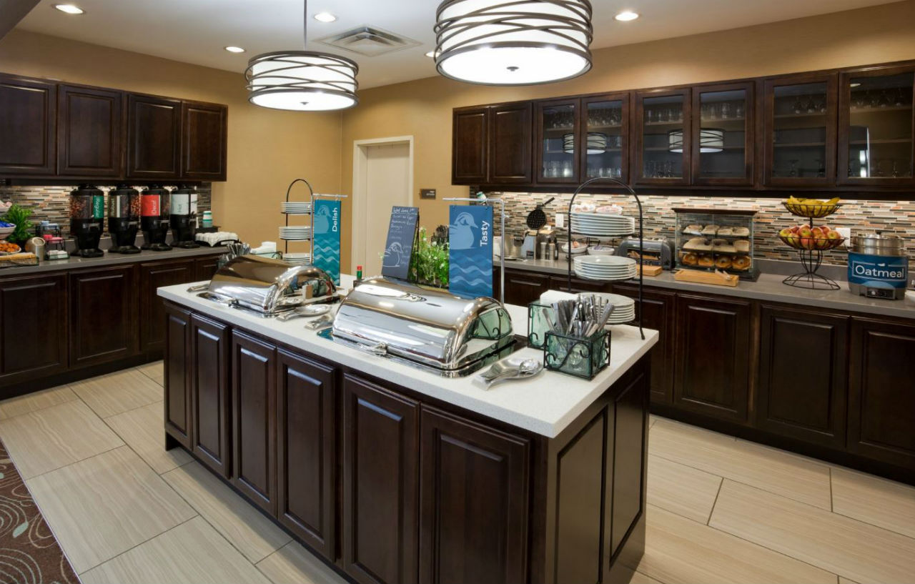 Homewood Suites Davenport Bettendorf Bagian luar foto